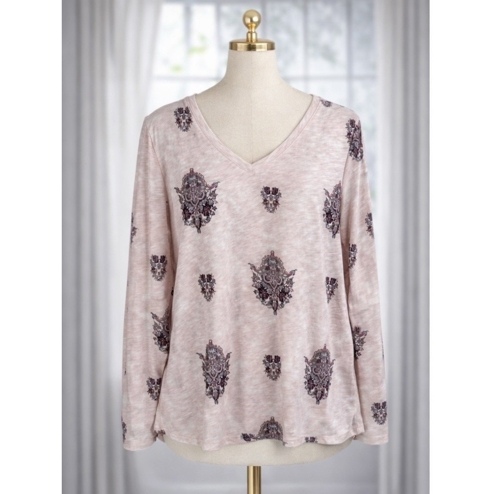 Sonoma The Everyday Tee Pink Print Long Sleeve V-Neck T-Shirt PXL Petite - Picture 2 of 9